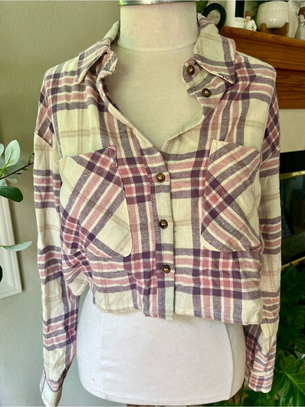 Timing Plaid Button-Up Shirt in Cream and Dusty Mauve